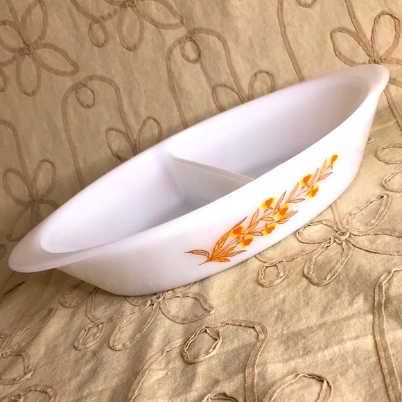 Vintage Hall Jewel Tea Autumn Leaf Divided Casserole